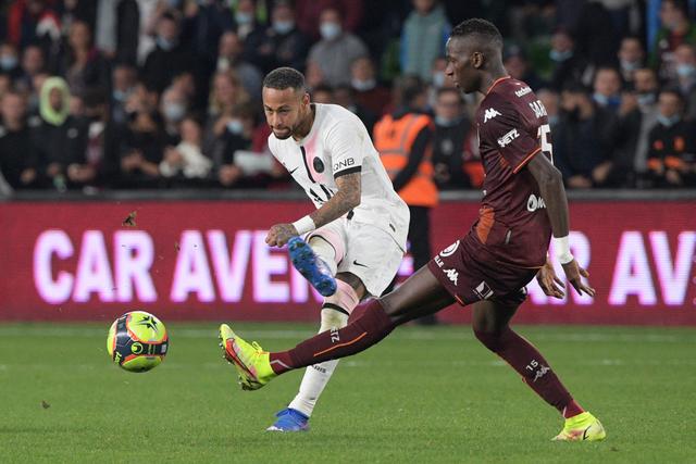 收官日汇总：湖人力克鹈鹕 太阳擒森林狼锁第6